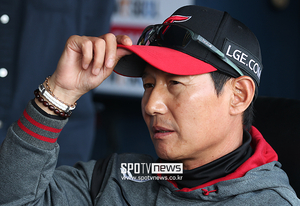 SPOTVNEWS LG 마운드 관련 이미지