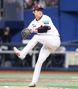[포토S] 4회초 마운드 오른 김서준