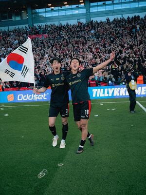 태극기 펄럭 韓 축구 또 우승 소식… 4강 골 → 결승도 골 이한범 헤더 폭발, 조규성과 덴마크컵 챔피언 등극