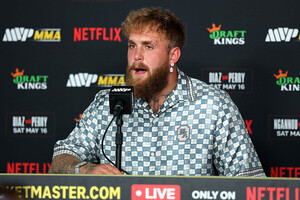 UFC 선수 중심적이지 않아 저격, 로우지·은가누 출전 넷플릭스 초대박에 도전장 던졌다