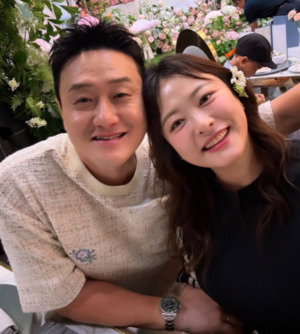 심진화♥김원효, 딩크 선언 후 더 단단해진 사랑...부부의 날 인증