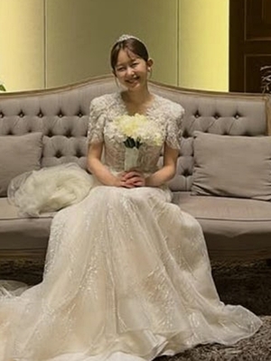 배우 이수빈, 깜짝 결혼 직접 전했다 내 편이 되어주는 사람 생겨 [전문]