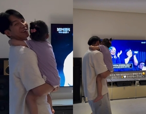이다인♥ 이승기, 27개월 딸 애교에 살살 녹네… 연예계 길 안 가길