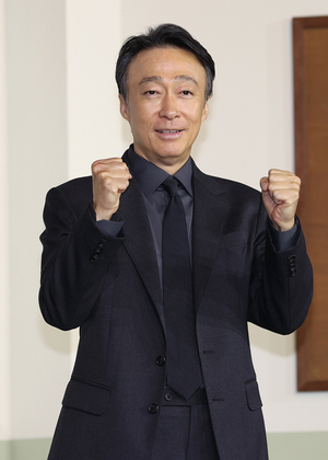 [포토S] 이성민, 참교육 파이팅!