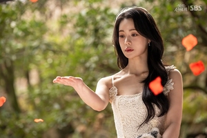 예뻐요♥ 합격이에요~ 허남준이 고른 임지연 A컷 공개 미모 만개