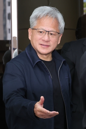 아무래도 잉글리시 하는 사람이 젠슨황 시구 누가 알려줄까? 김원형 감독도 궁금해