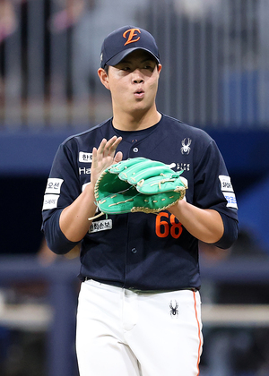 [포토S] 노시환 호수비에 놀란 박준영