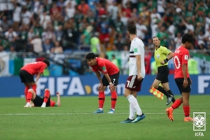 한국 1-3 멕시코, 한국 1-2 멕시코…홍명보호 다시 만나는 멕시코 걱정 韓 이겼던 1998년보다 투지가, 2018년보다는 재능이 부족해
