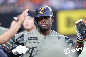 한화 이번엔 5위 전쟁이다…페라자 정상 출격, 문현빈 오늘도 중견수 출전