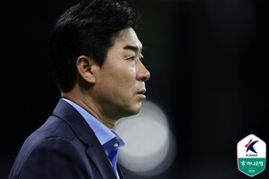 홍명보 후임 거론 윤정환 감독, 차기 국대 감독 가능성에 입 열었다... 항상 꿈이라 말했지만, 지금은 아냐 [SPO 현장]