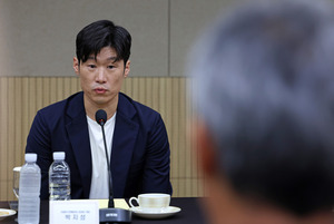 [SPO 현장] 박지성, 차기 회장 선거 안 나간다...유승민 체육회장-최휘영 문체부 장관과 손 잡고 한국 축구 바꾼다 → K-축구 혁신위 출범