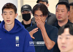 살해 위협 도피 청문회 나와야 日, 홍명보 사태 전 세계에 알려지자...한국 축구 향한 걱정인가 대체 누가 감독하려고 하겠나