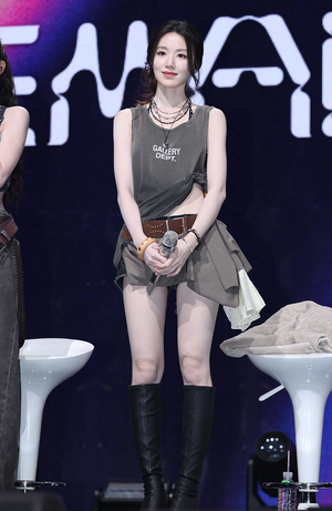 [포토S] 아이들 슈화, 말라도 너무 말랐어