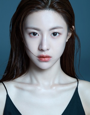 고윤정, 이병헌과 호흡…영화 남벌 서 무협 액션 도전[공식]