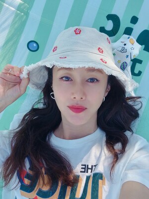프라하 여행사 대표 김지수, 배우 은퇴설에 입 열었다… 많이 물어보시는데