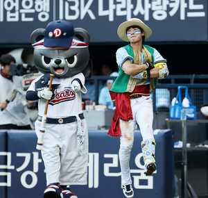 [포토S] 박찬호, 요들송을 부르며~