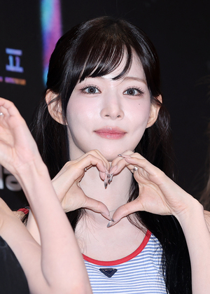 [포토S] 프로미스나인 이채영, 신비로운 분위기