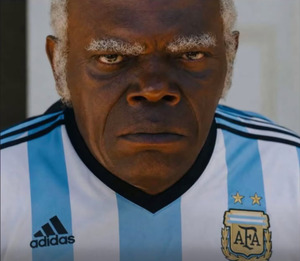 흑인이면 아르헨티나 응원 말라 …FIFA 윤리조사에 헐리우드 대배우 공개 비판까지 사면초가 →월드컵 준우승보다 더 큰 악몽 역사상 가장 인종차별 심한 나라 직격탄